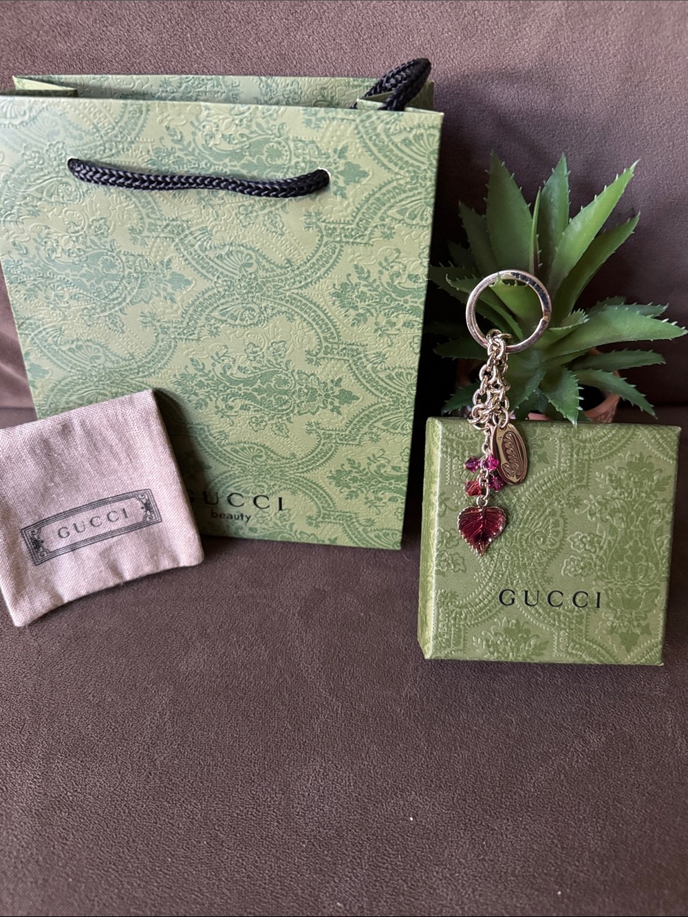 Gucci Pink Leaf Charm Keyring Gold Tone Hardware Good Condition Full Inclusion